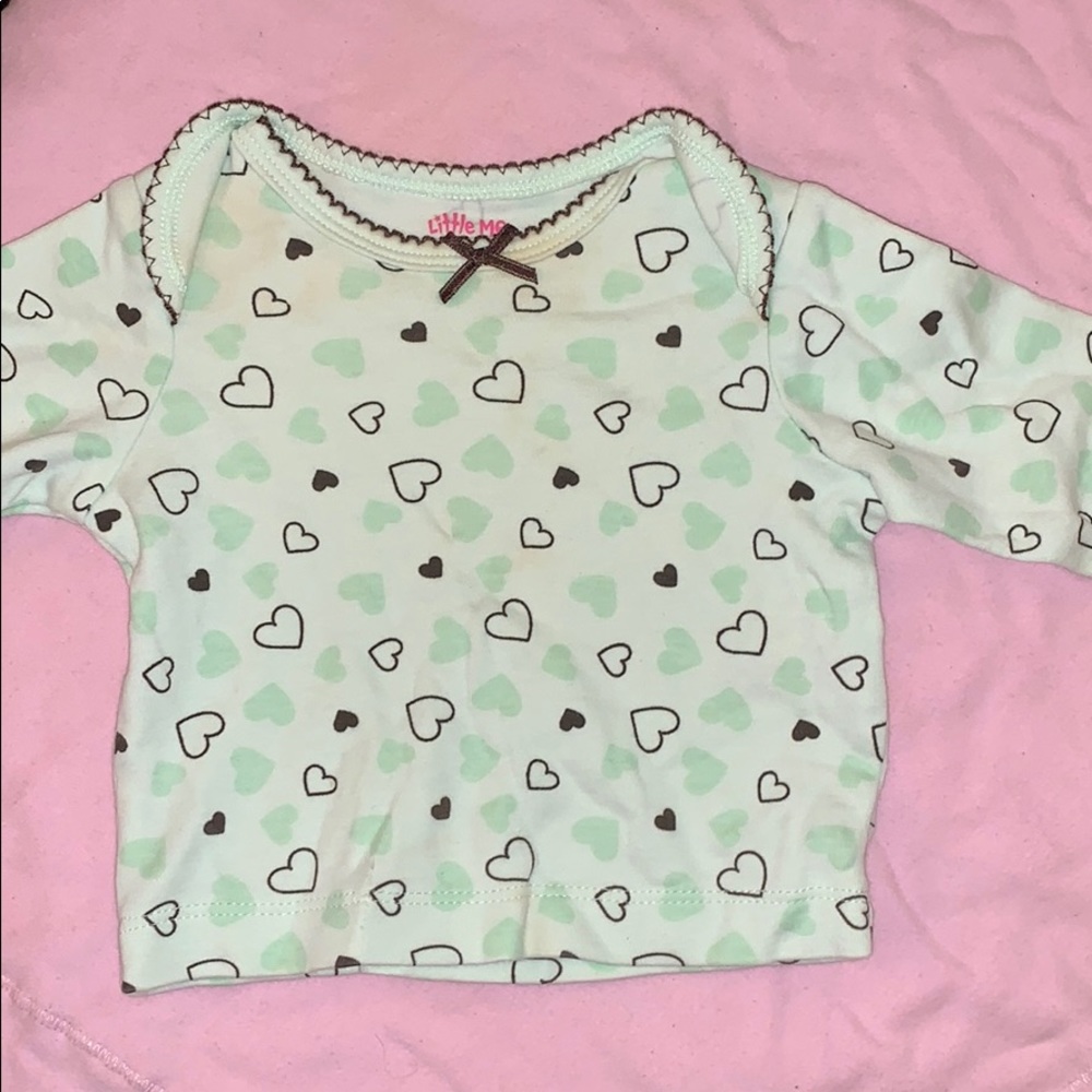 Multiple onesies - Picture 3 of 3